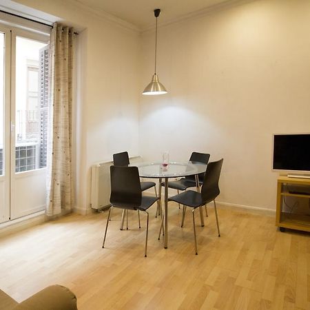 Foster Apartamentos Sol Madrid Camera foto